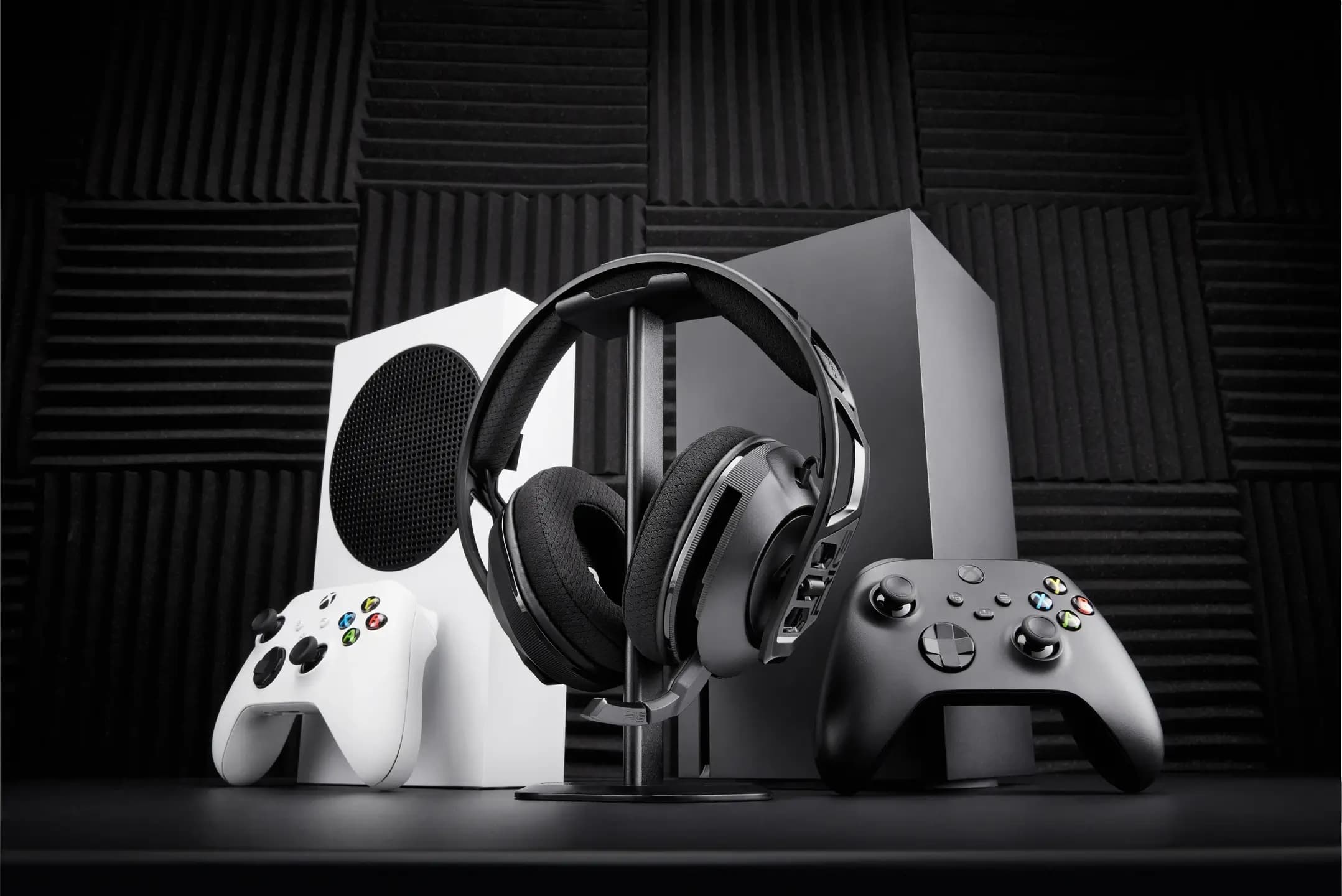 rig600prohx black lfa 02